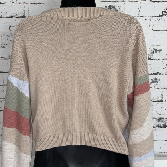 Hollister Cropped Cardigan - Medium - Picture 4 of 5